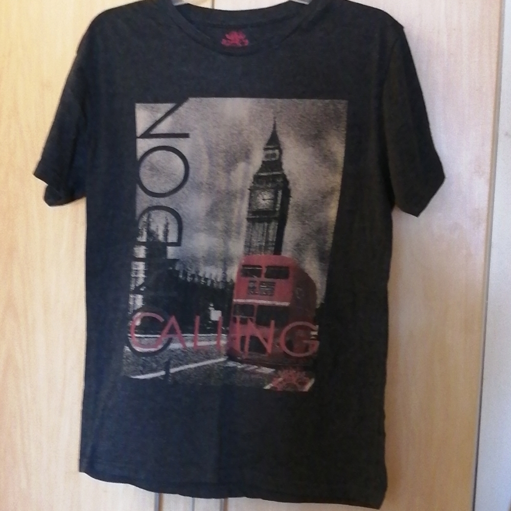 2 for 30 NWOT English Laundry Men's London Tshirt.